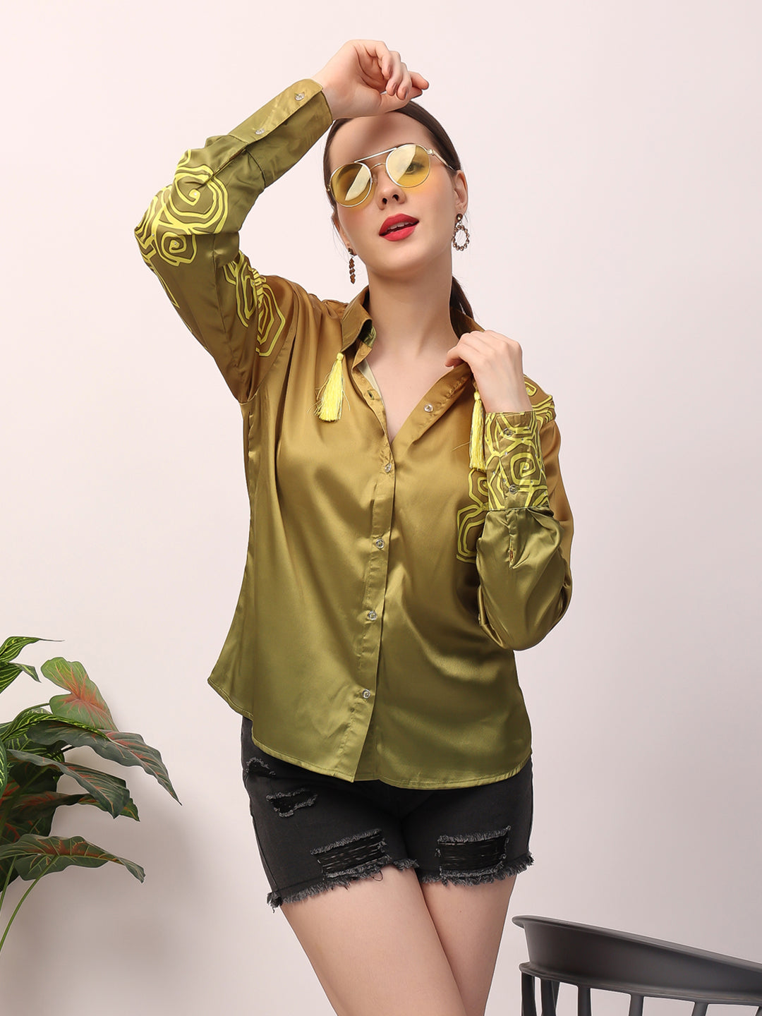Olive Motif Ombre shirt